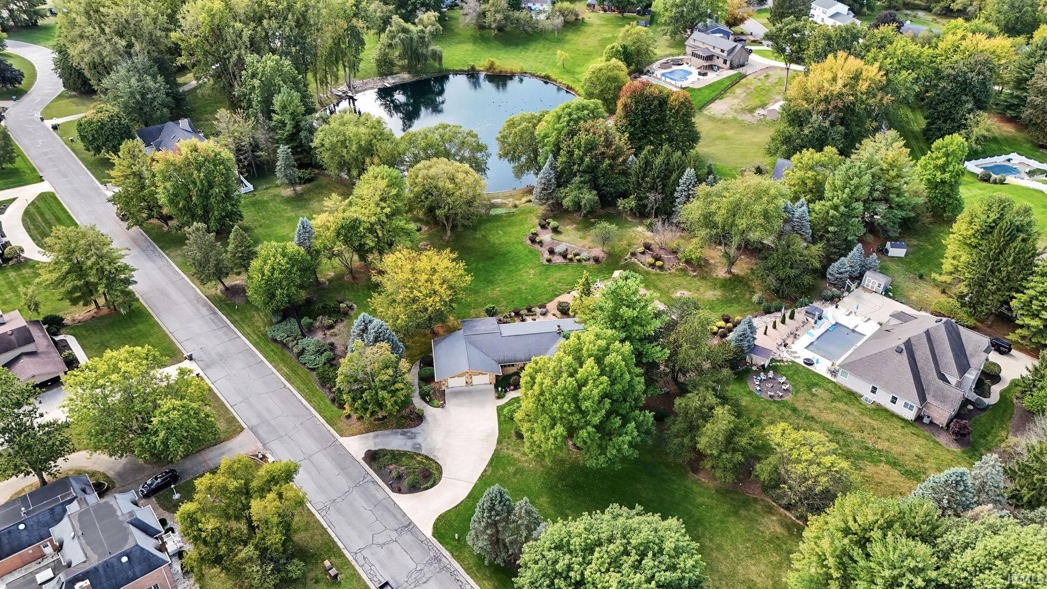 1919 Deer Trail Warsaw IN 46580