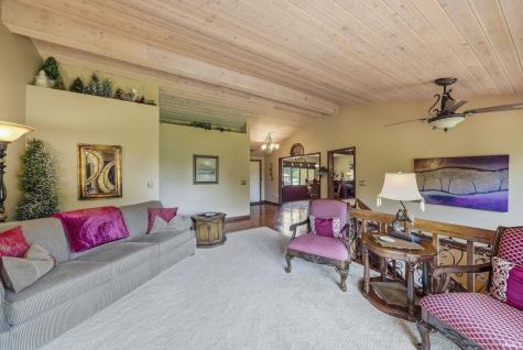 1919 Deer Trail Warsaw IN 46580