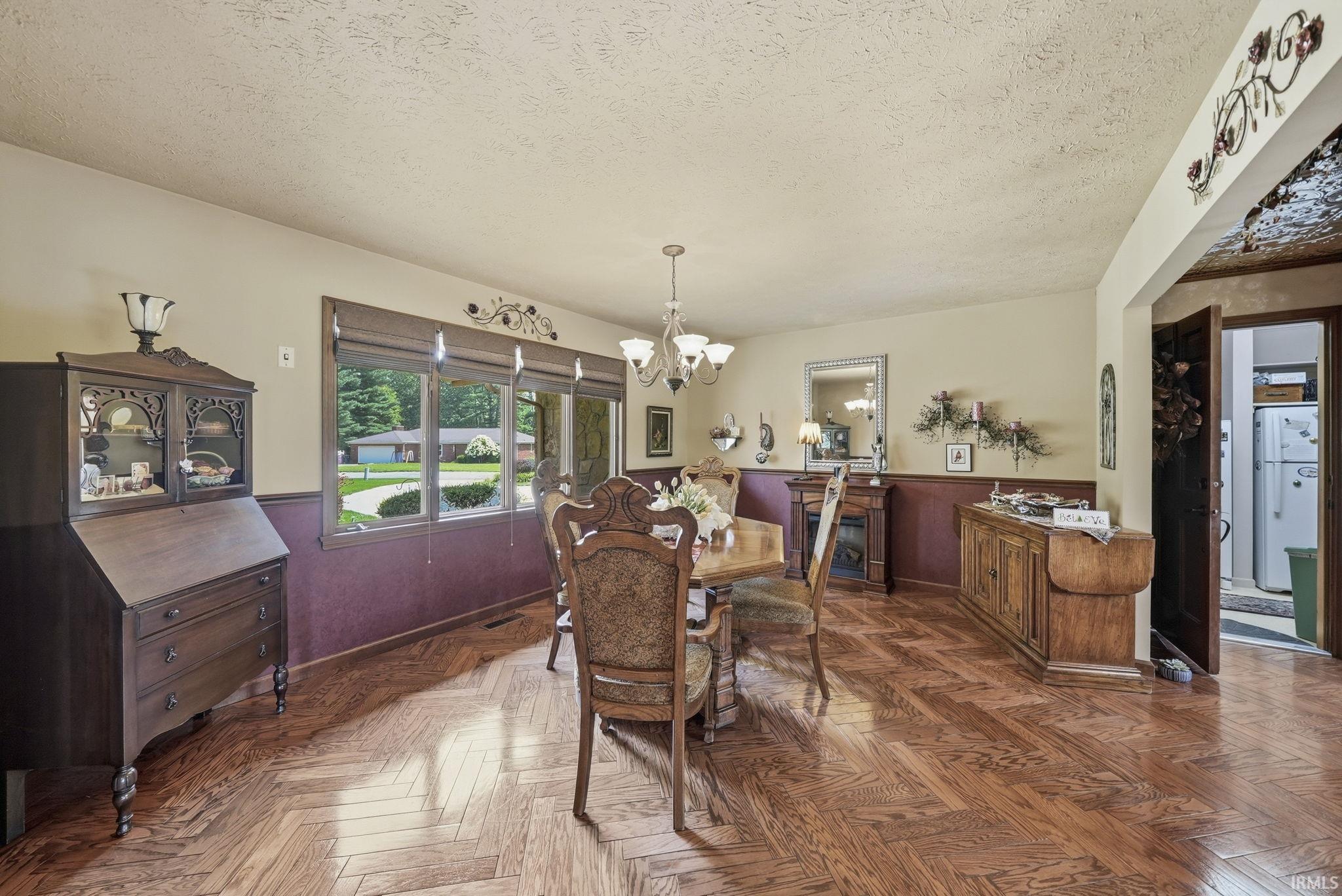 1919 Deer Trail Warsaw IN 46580