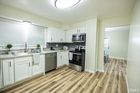 805 Elliott Avenue New Castle IN 47362