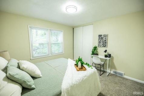 805 Elliott Avenue New Castle IN 47362