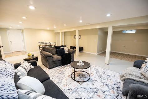 805 Elliott Avenue New Castle IN 47362