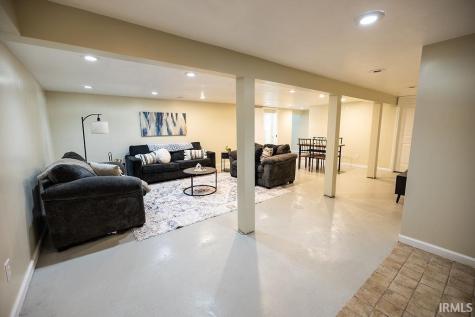 805 Elliott Avenue New Castle IN 47362