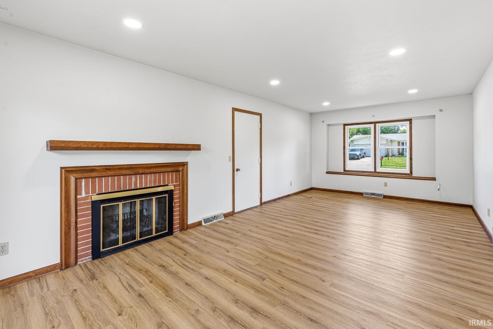 5611 Cape Cod Lane South Bend IN 46614