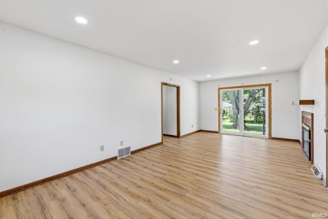 5611 Cape Cod Lane South Bend IN 46614