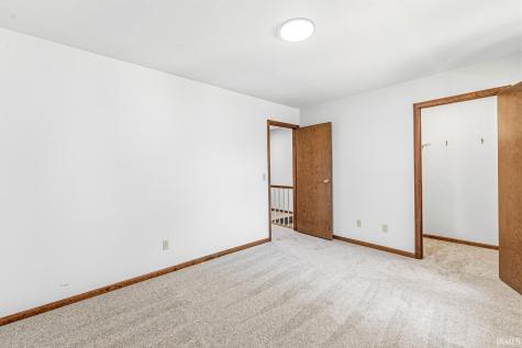 5611 Cape Cod Lane South Bend IN 46614