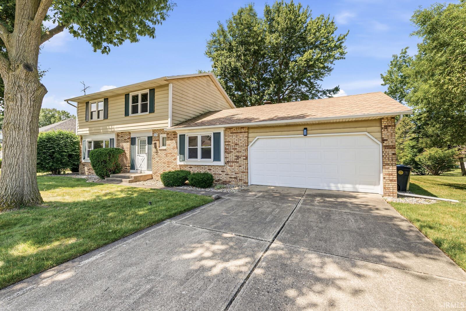 5611 Cape Cod Lane South Bend IN 46614