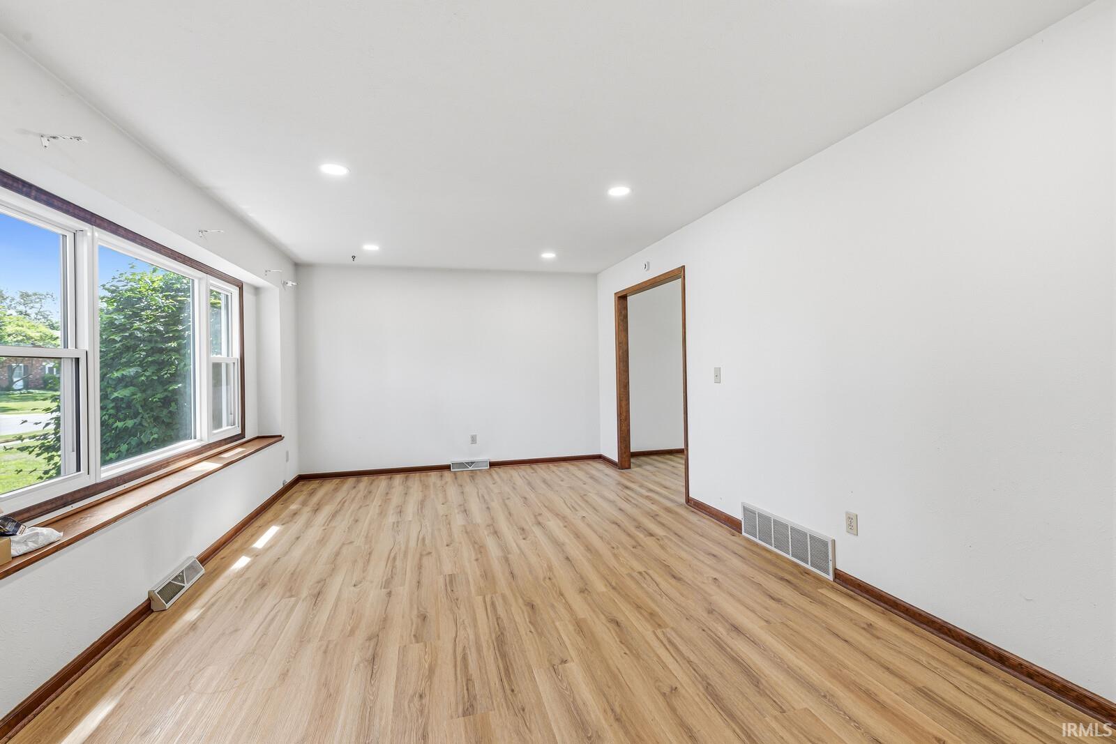 5611 Cape Cod Lane South Bend IN 46614