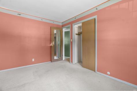 12 Clamme Court Hartford City IN 47348