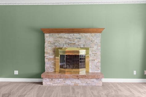 12 Clamme Court Hartford City IN 47348