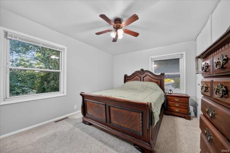 1450 Oakdale Drive South Bend IN 46614