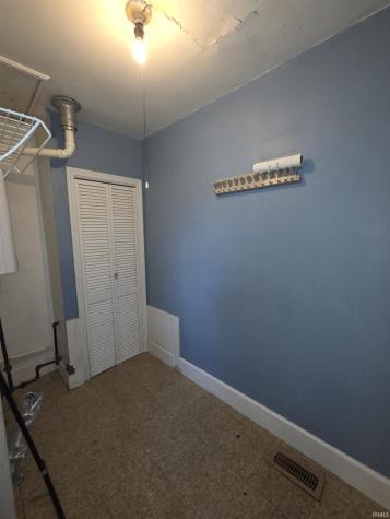2559 Sweetser Avenue Evansville IN 47714