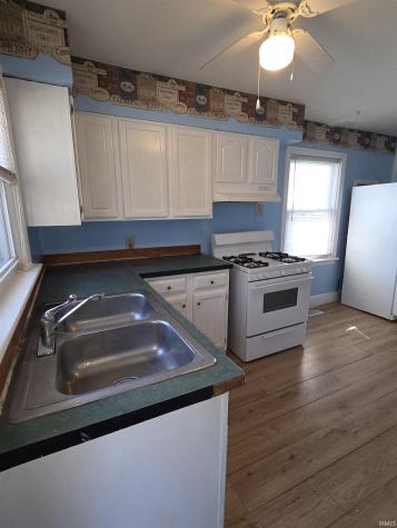 2559 Sweetser Avenue Evansville IN 47714