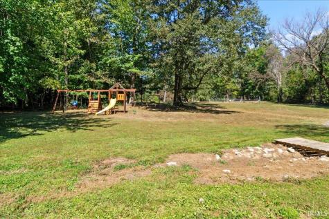 305 E St Rd 64 Road Winslow IN 47598