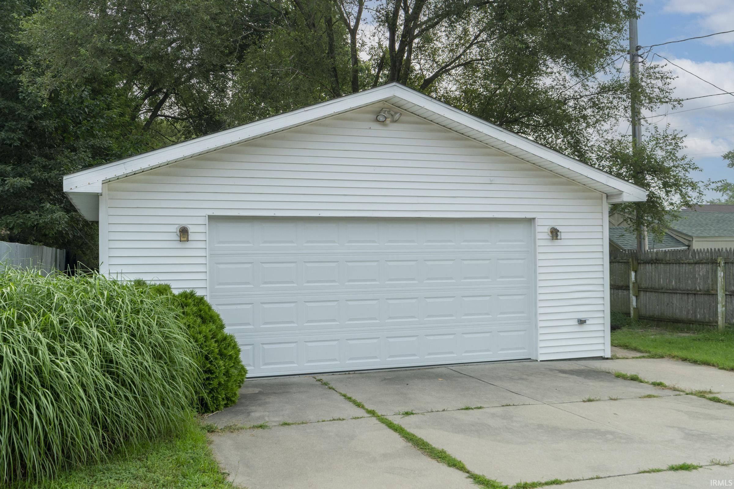 1514 Maplehurst Avenue Mishawaka IN 46545
