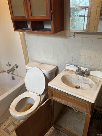 1514 Carroll Street South Bend IN 46613
