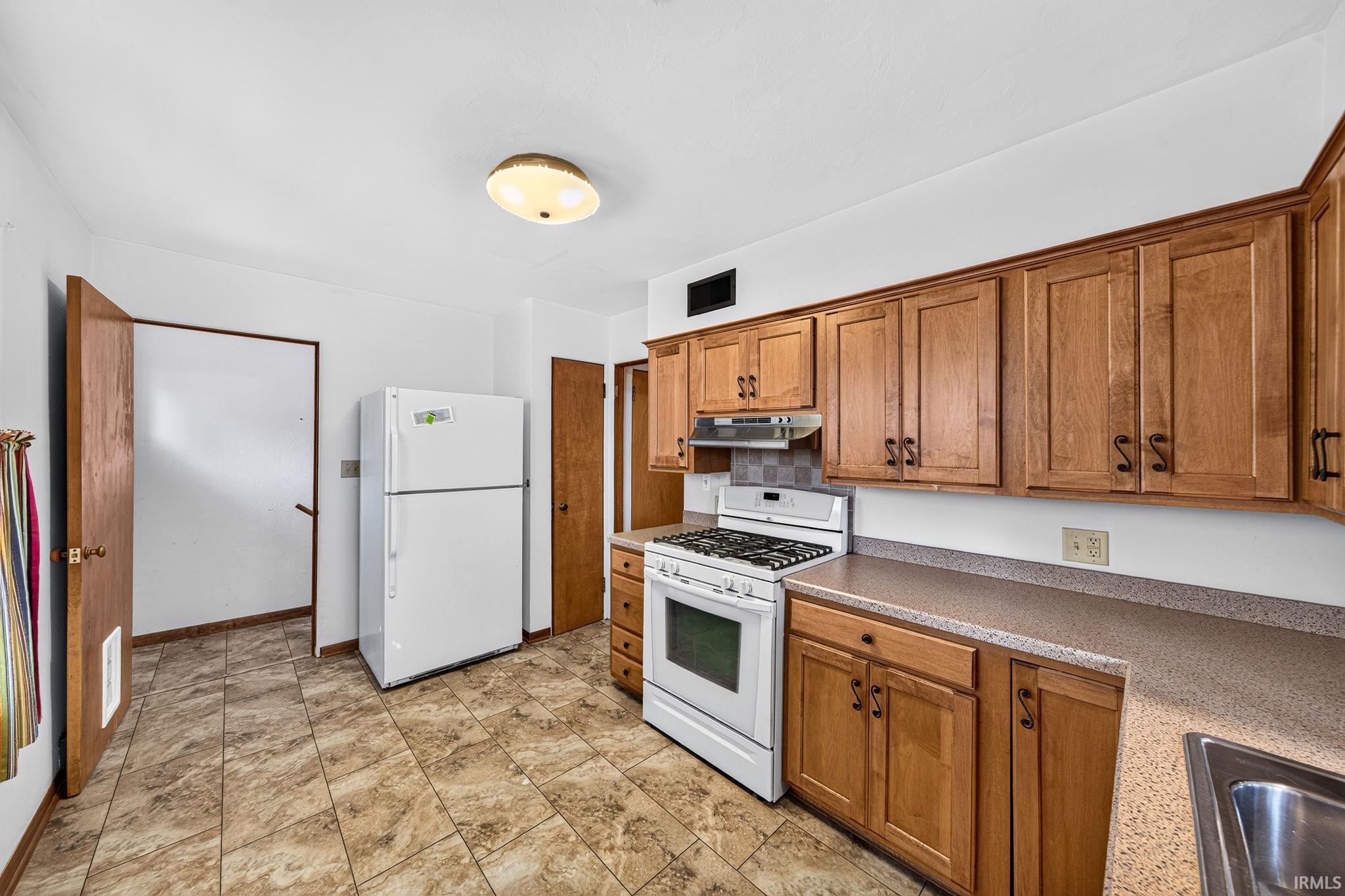 2121 Homewood Avenue Mishawaka IN 46544