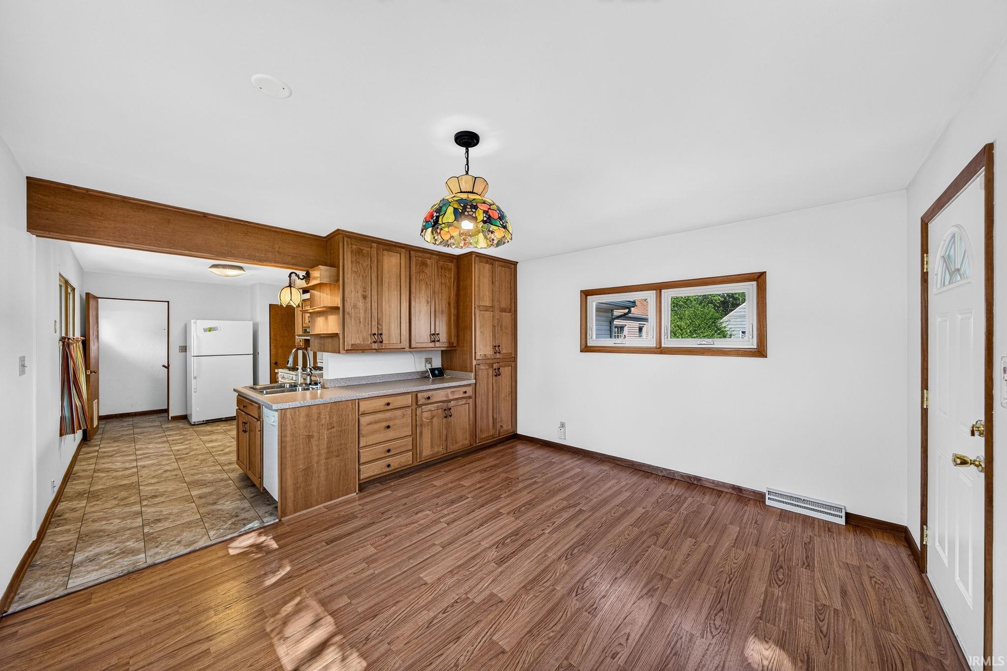 2121 Homewood Avenue Mishawaka IN 46544