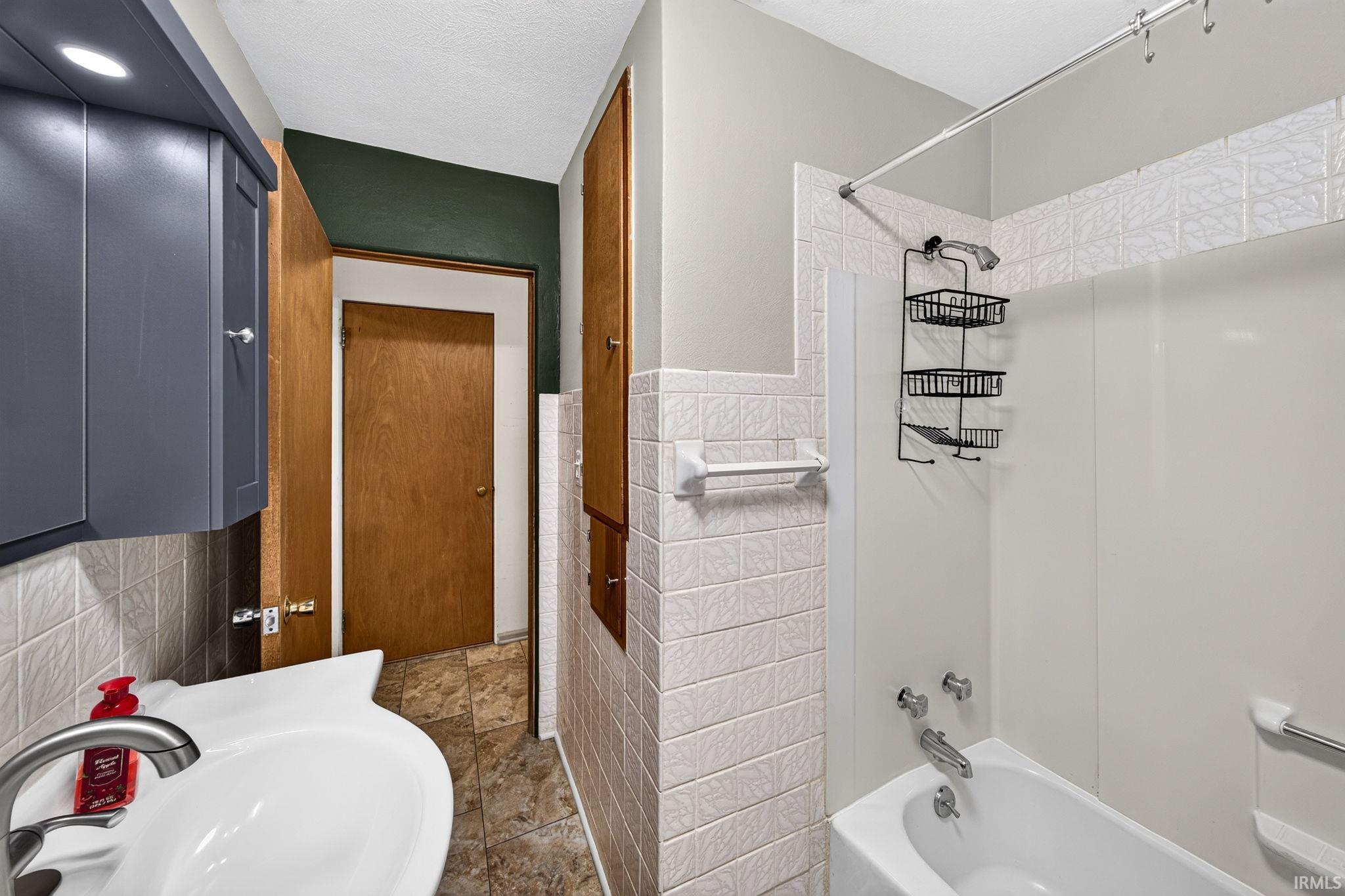 2121 Homewood Avenue Mishawaka IN 46544