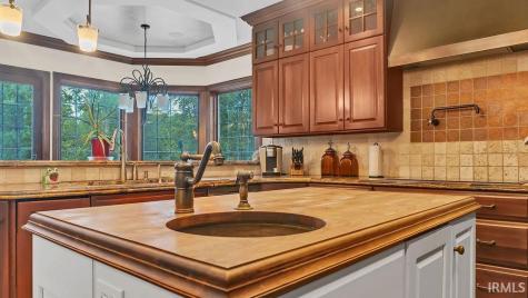 4023 S Two Creeks Lane Bloomington IN 47401