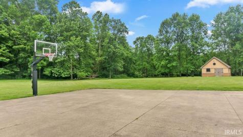 4023 S Two Creeks Lane Bloomington IN 47401