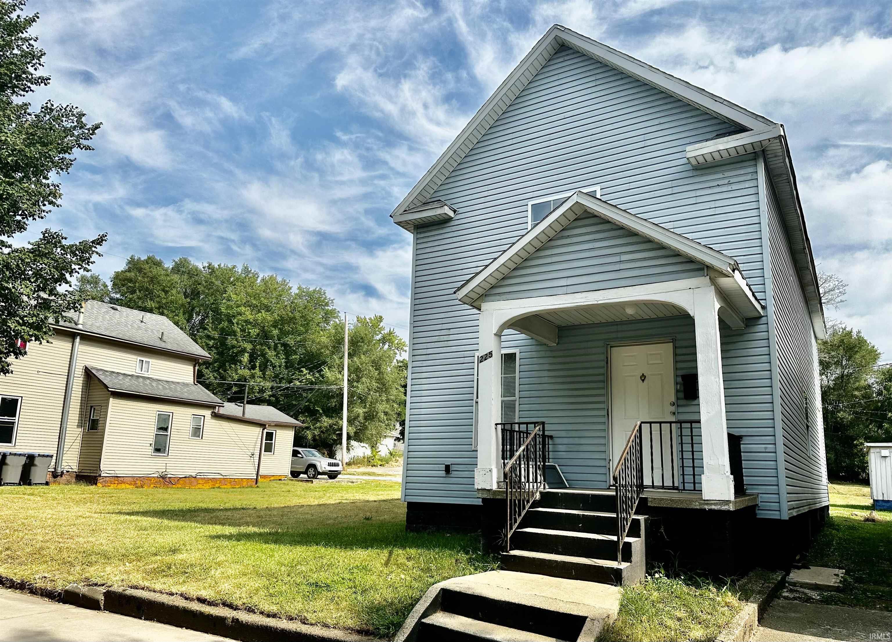 225 W Washington Elkhart IN 46516