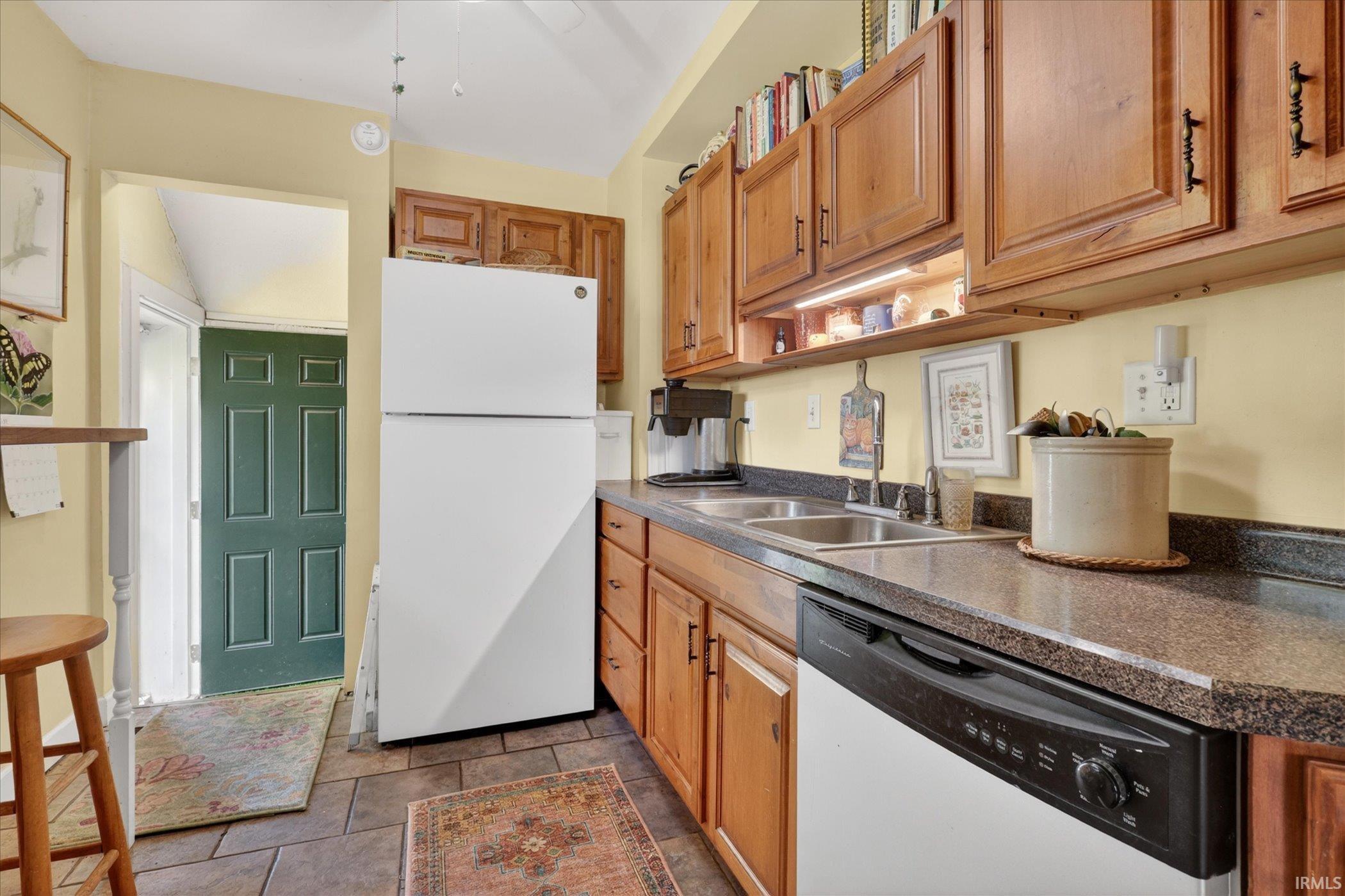 2617 Erskine Boulevard South Bend IN 46614