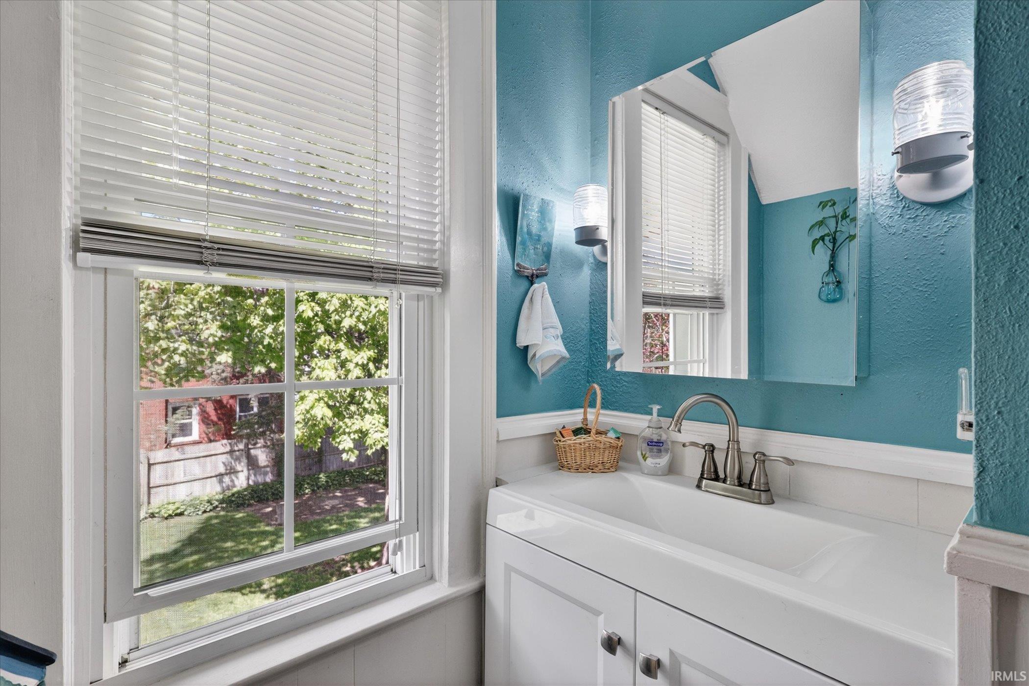 2617 Erskine Boulevard South Bend IN 46614