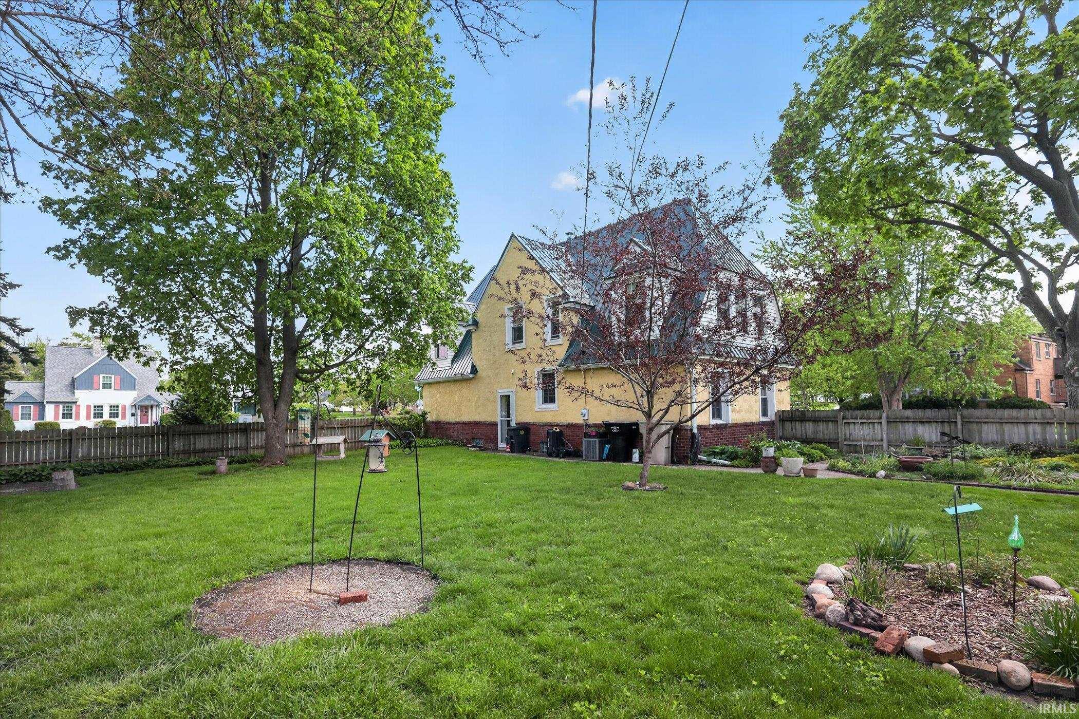 2617 Erskine Boulevard South Bend IN 46614