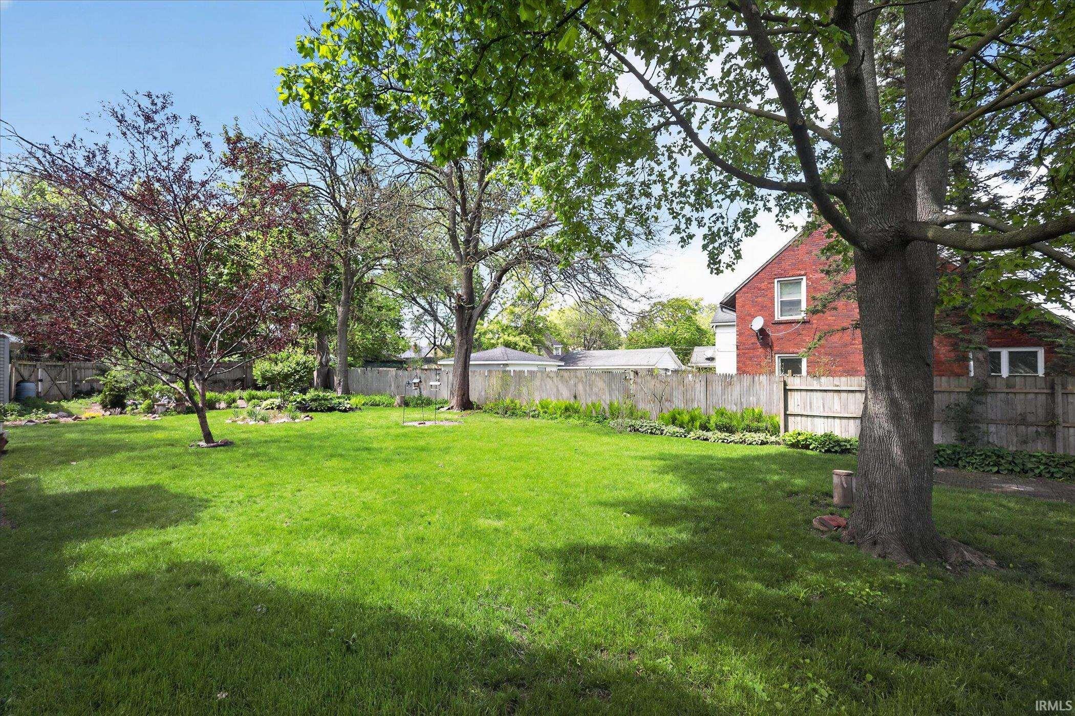 2617 Erskine Boulevard South Bend IN 46614