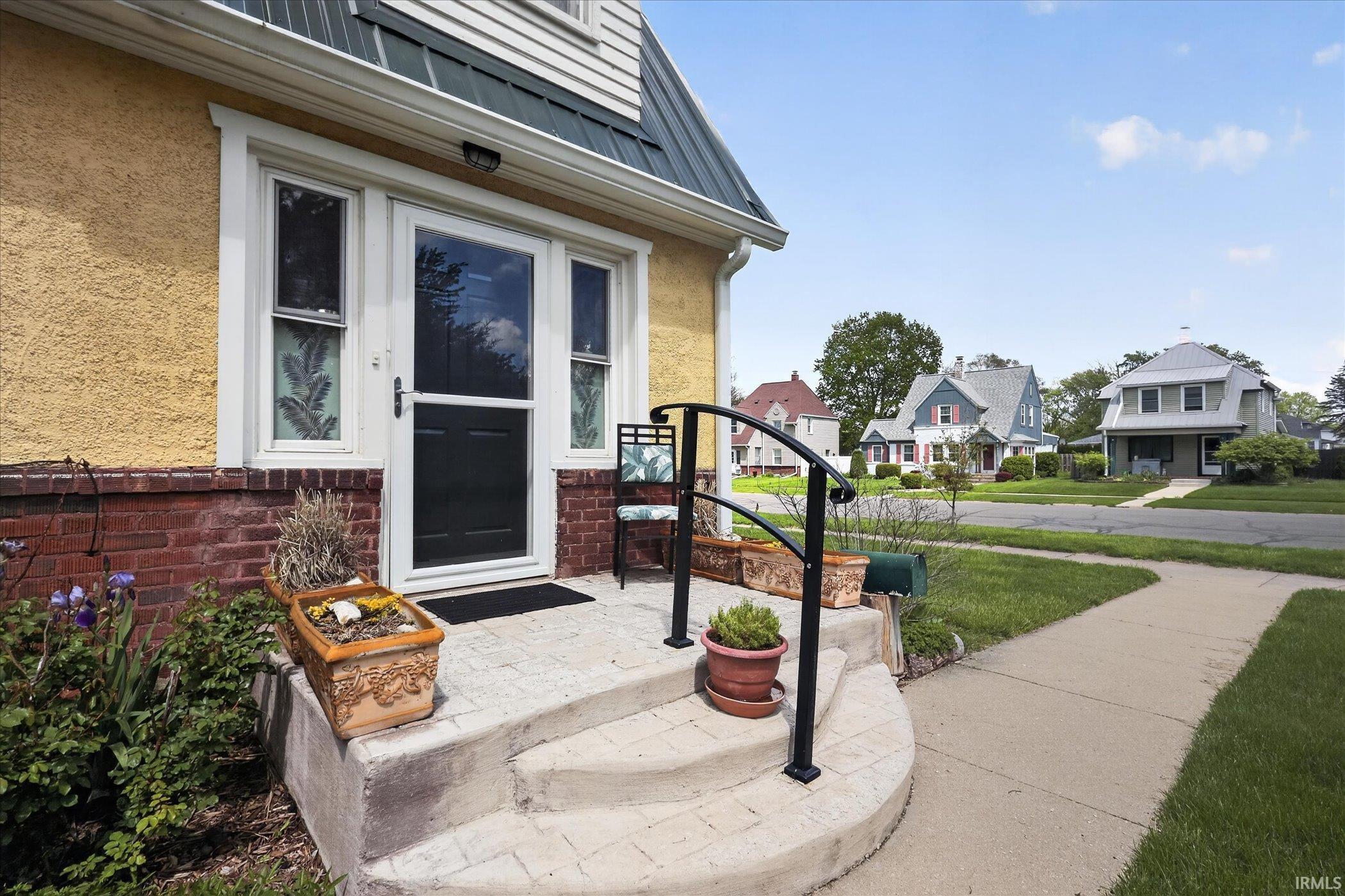 2617 Erskine Boulevard South Bend IN 46614