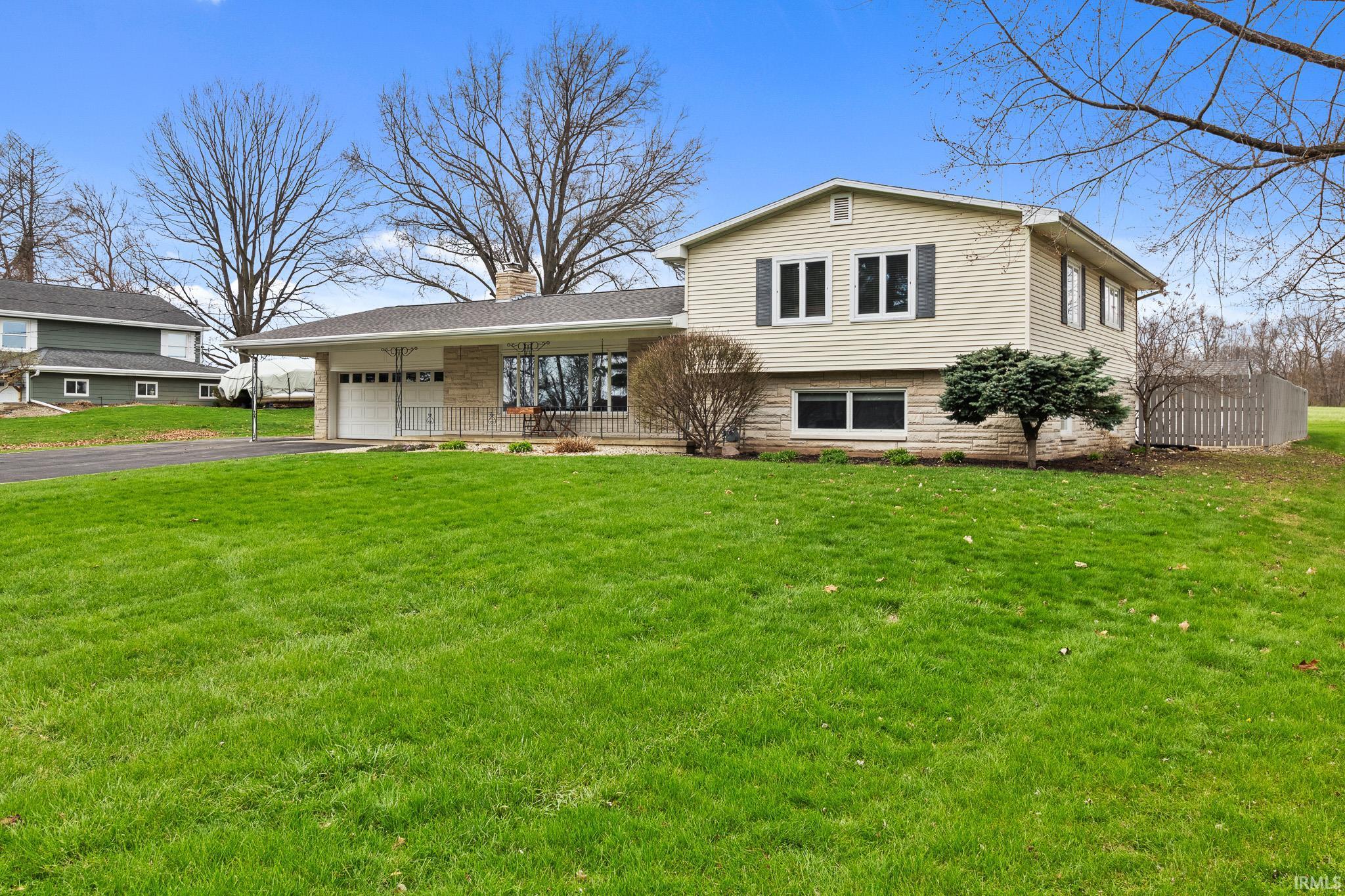 1705 E Springhill Road Warsaw IN 46580