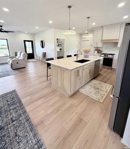 134 Garrett Avenue Loogootee IN 47553