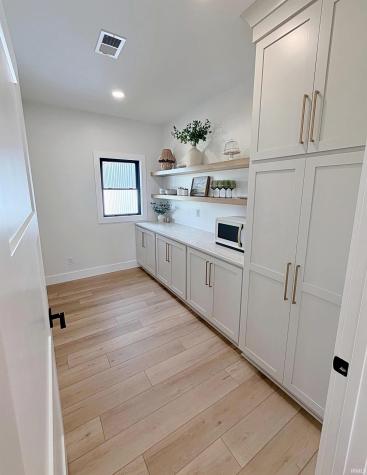 134 Garrett Avenue Loogootee IN 47553