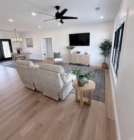 134 Garrett Avenue Loogootee IN 47553