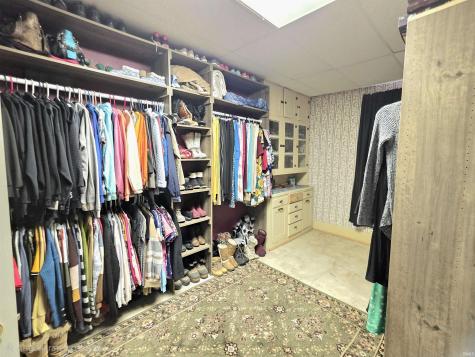 408 E Diamond Street Kendallville IN 46755