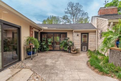 929 S Eagleson Avenue Bloomington IN 47401