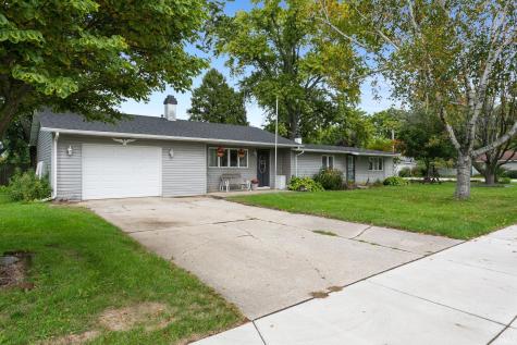 529 W Elm Street New Carlisle IN 46552