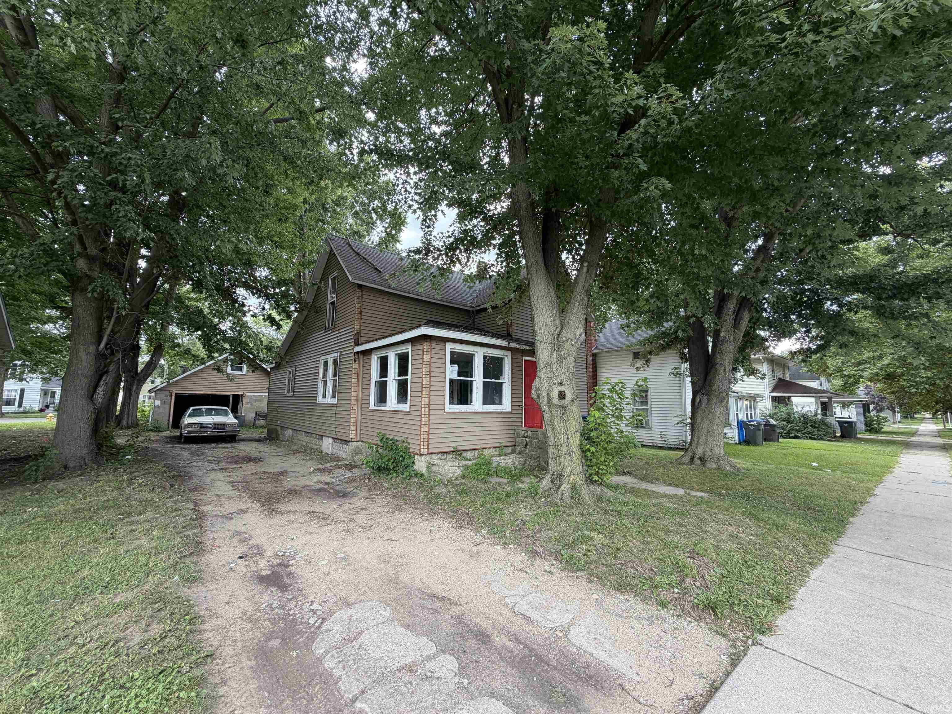 1154 Edwardsburg Avenue Elkhart IN 46514