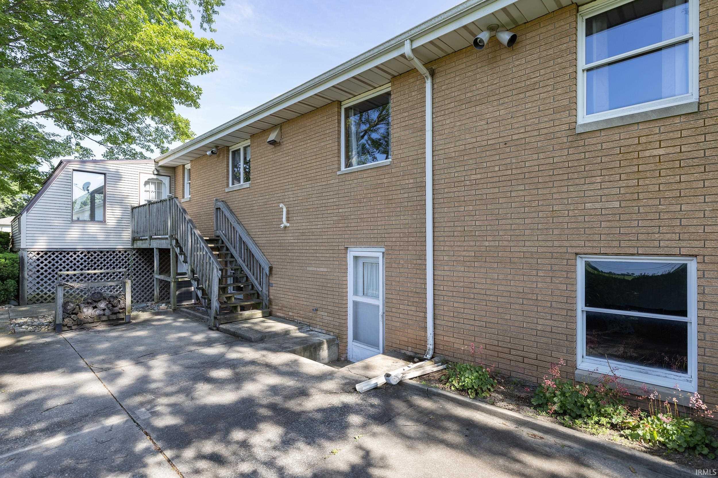 16122 Jackson Road Mishawaka IN 46544