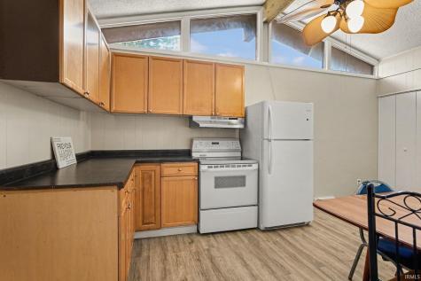 1951 E Fox Street South Bend IN 46613