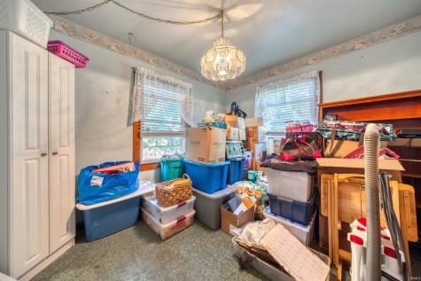 1913 Hicks Drive Evansville IN 47714