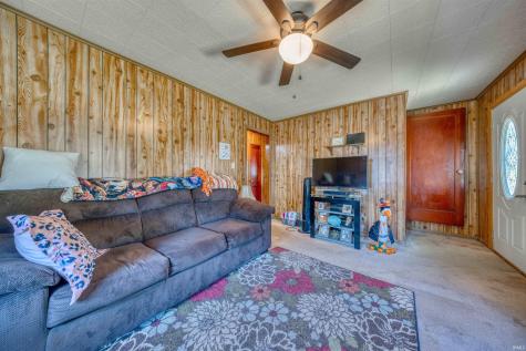 1913 Hicks Drive Evansville IN 47714