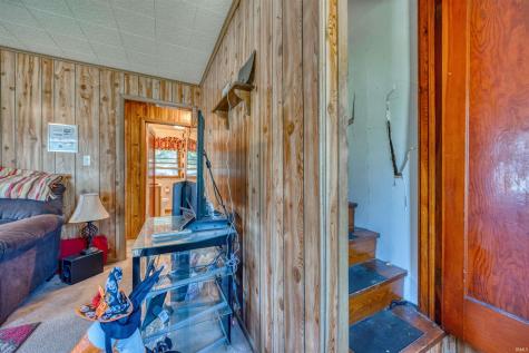 1913 Hicks Drive Evansville IN 47714