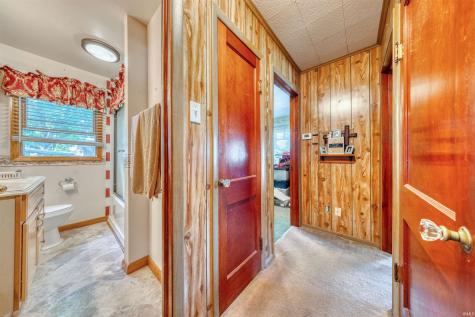 1913 Hicks Drive Evansville IN 47714