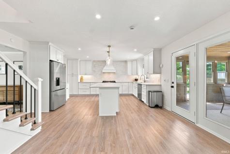 2312 Sycamore Hills Drive Fort Wayne IN 46814