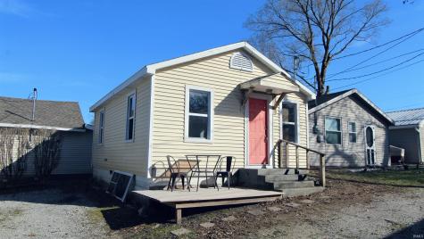 2371 Untalulti Dr, D Monticello IN 47960
