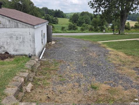 845 N Crowe Road Bloomfield IN 47424