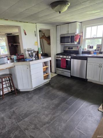 845 N Crowe Road Bloomfield IN 47424