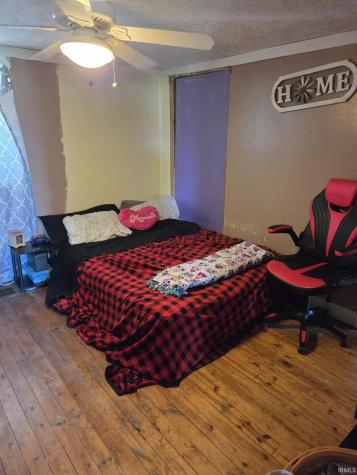 845 N Crowe Road Bloomfield IN 47424